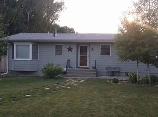 1009 S Earling Ave, Miles City, MT 59301