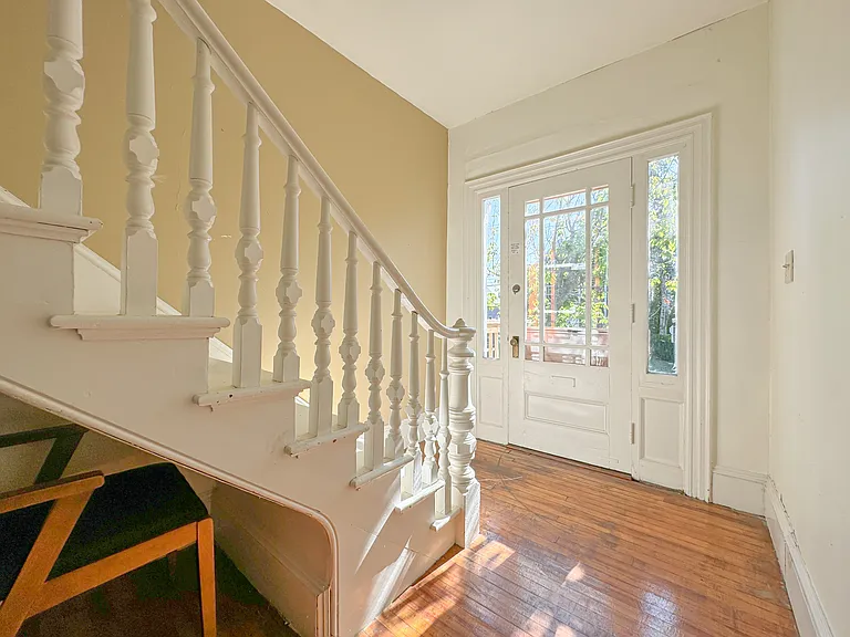 329 Preble St #1 — Photo 39