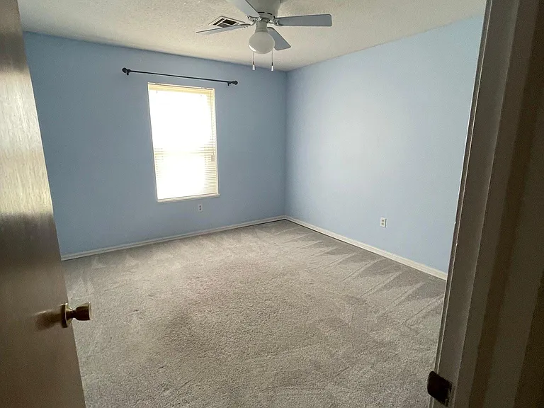 15 Preston Cir — Photo 12
