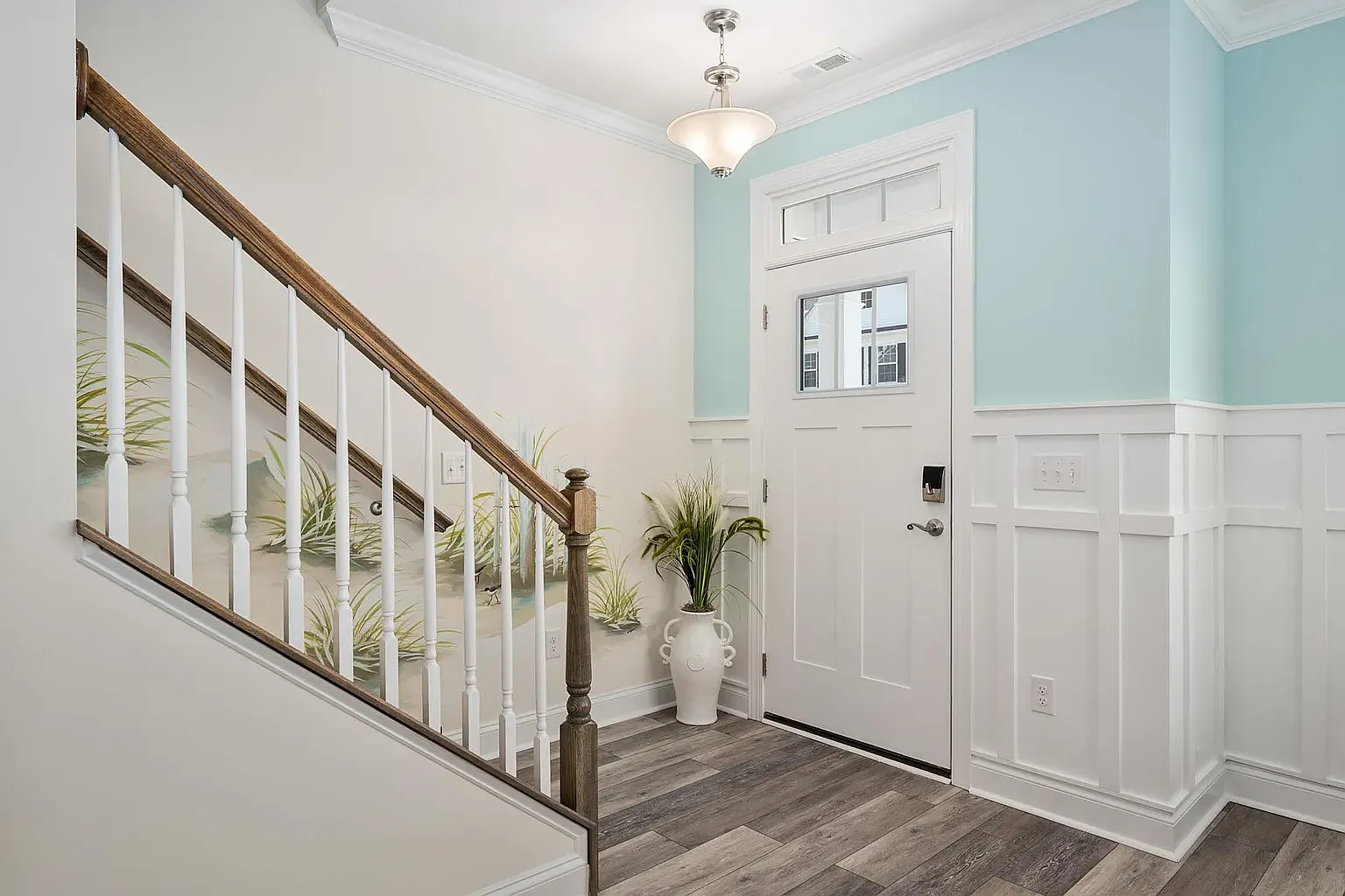 4 bed, 2450 sqft, $2,500 — Photo 4