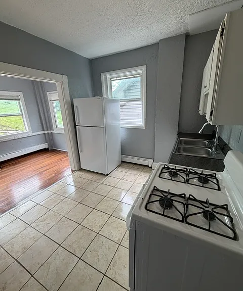 401 Carothers Ave #2 — Photo 3