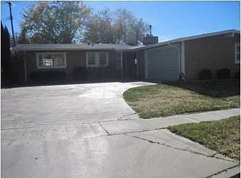 1st image of 1132 W Avenue H4