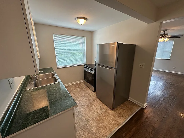 3918 E Gatewood Ln #4 — Photo 7