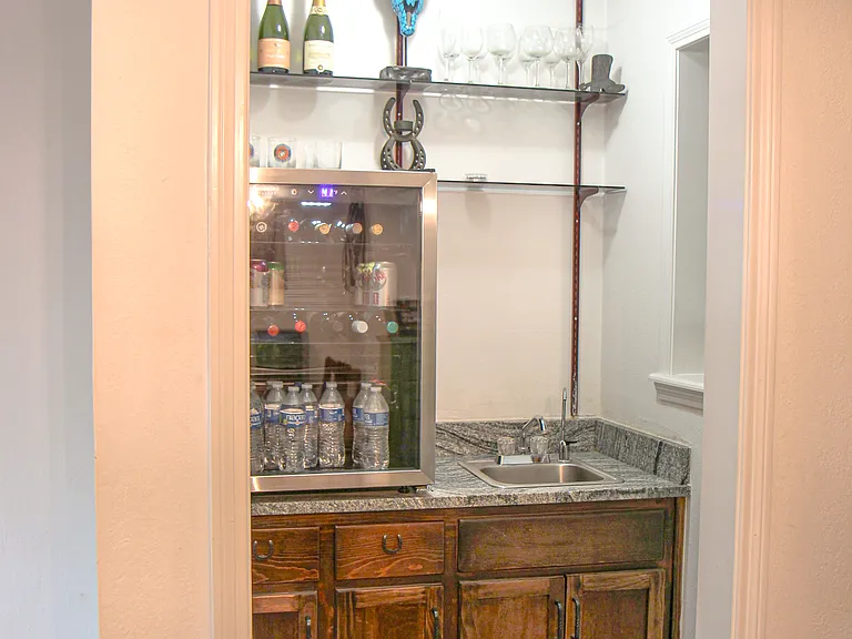 3625 Wildewood Dr — Photo 12