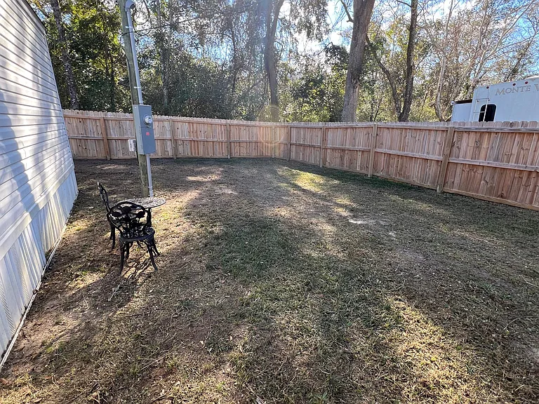 201 Rocky Ave — Photo 29