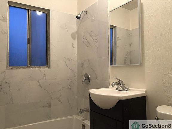 4th image of 11107 Avalon Blvd APT 6