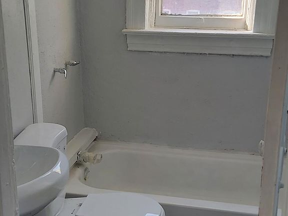4th image of 4606 Evans Ave #4608-A