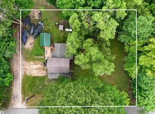 16933 3rd St, Copemish, MI 49625