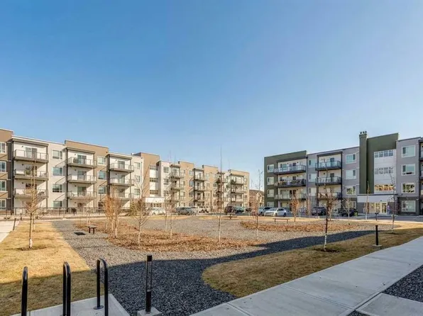 33 S Carringham Gate NW #3116, Calgary, AB T3P 2H6