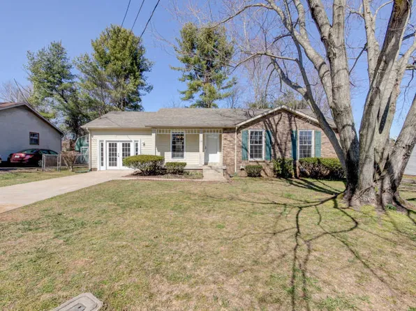 115 Cunningham Pl, Clarksville, TN 37042
