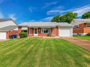 7421 Ray Ave, Saint Louis, MO 63116