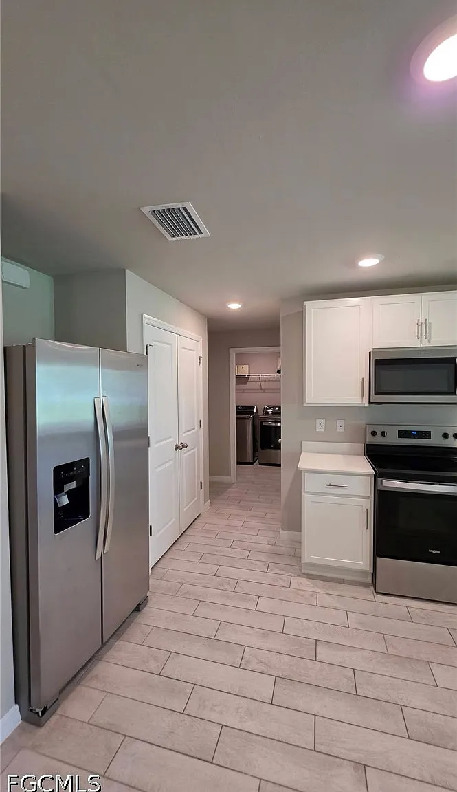 3 bed, 2.0 bath, 1378 sqft, $1,900 — Photo 2