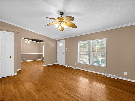 3rd image of 2631 Price Grange Rd