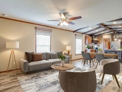 4813 Peachtree St, Granbury, TX, 76048