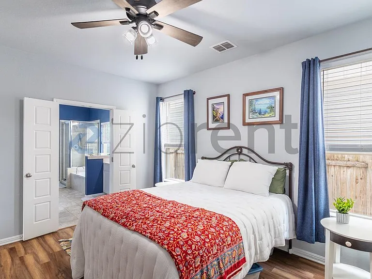 1404 Jenkins Bnd — Photo 8