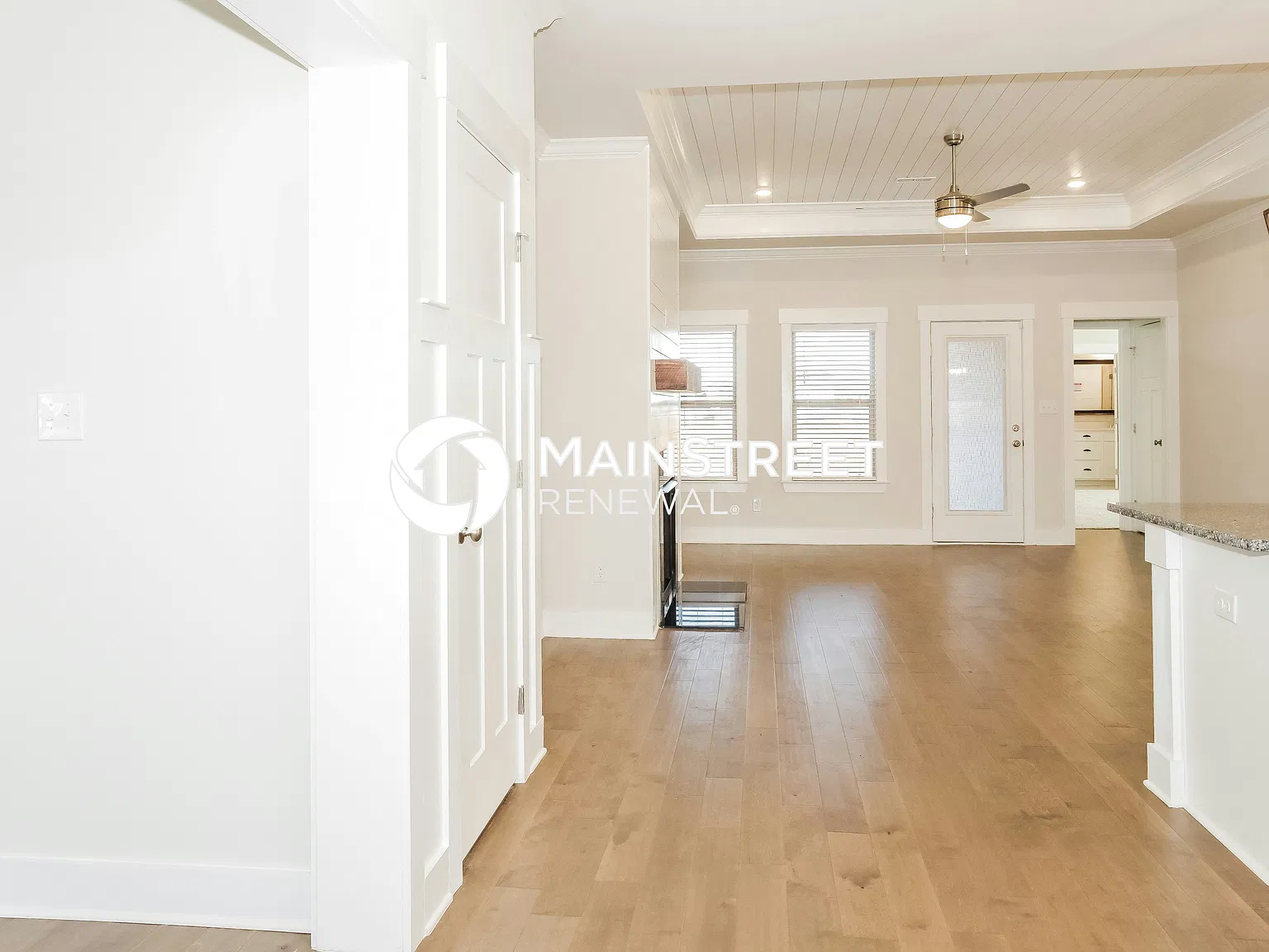 14728 GreenLeaf Dr — Photo 4