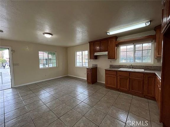 2nd image of 1340 W 109th St #1/2