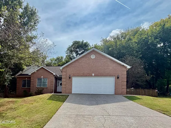 118 Windsor Dr, Maryville, TN 37803