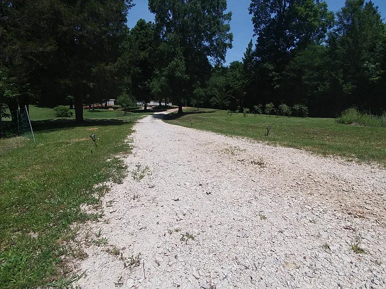 Sharon Rd — Photo 26