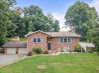 203 Myers Rd, Vandergrift, PA 15690