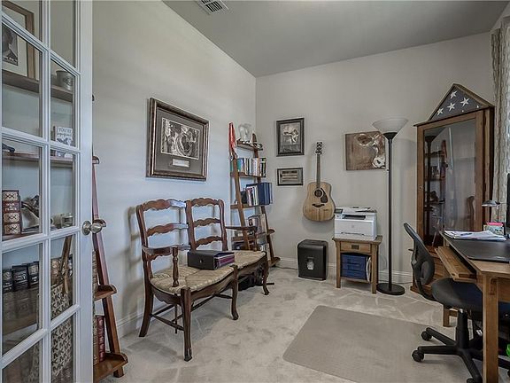 5th image of 1308 Caney Creek Ln