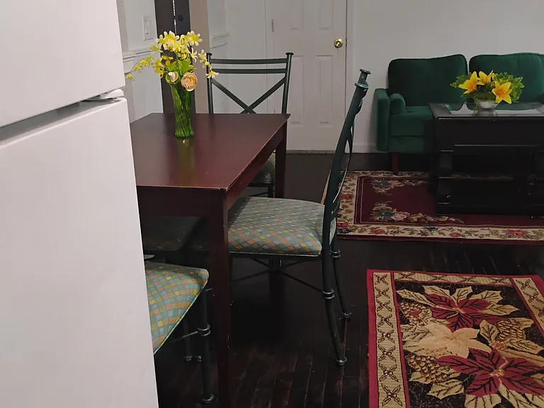 2710 38th Ave N — Photo 2