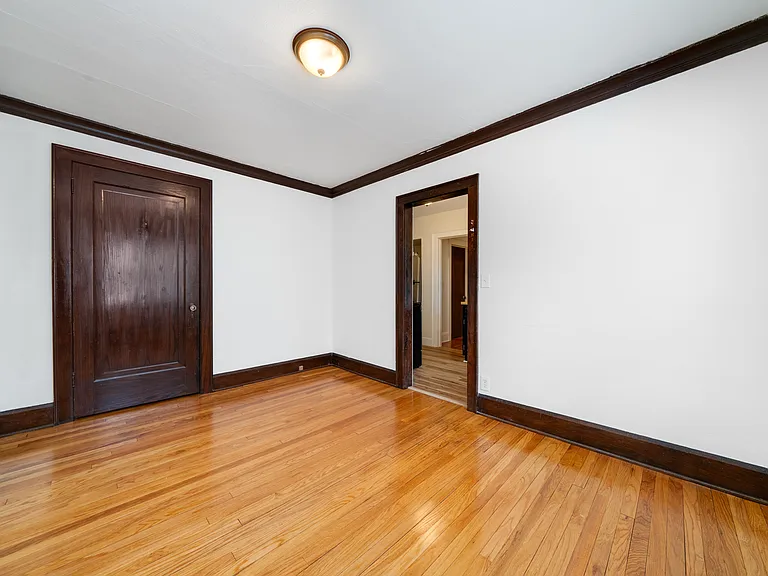 2130 Douglas St #2 — Photo 5