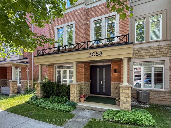 3058 Eberly Woods Dr, Oakville, ON L6M 0T5