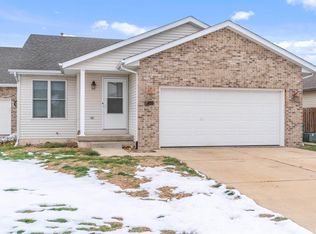 2401 Asheville Dr, Springfield, IL 62711