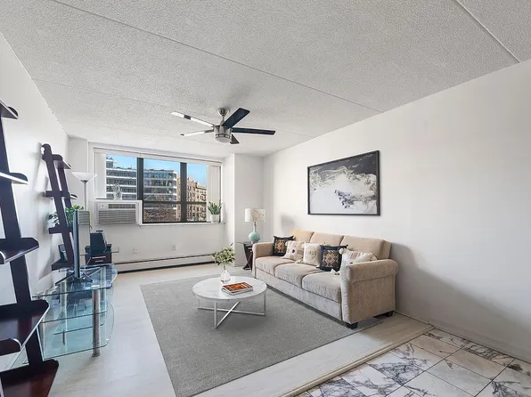 300 W 110th St APT 1B, New York, NY 10026