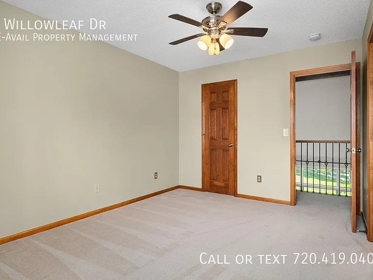 8 Willowleaf Dr — Photo 40