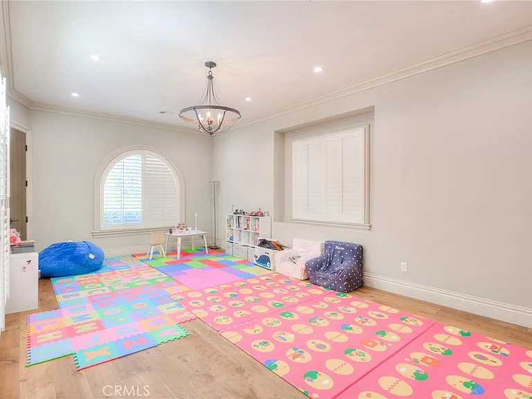 605 Walnut Ave — Photo 32
