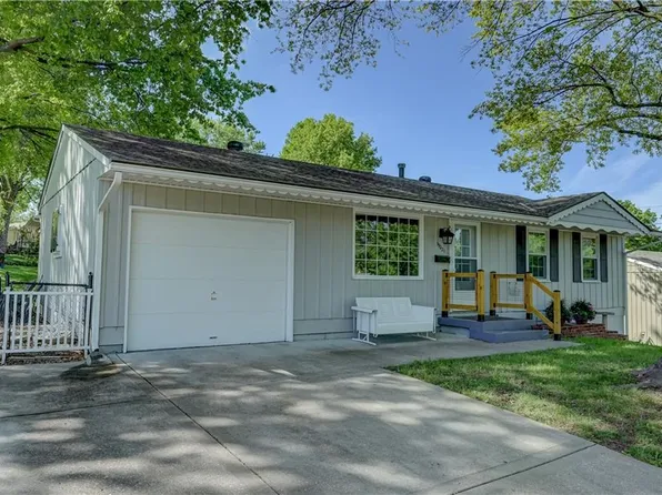 19021 E Ponca Dr, Independence, MO 64056