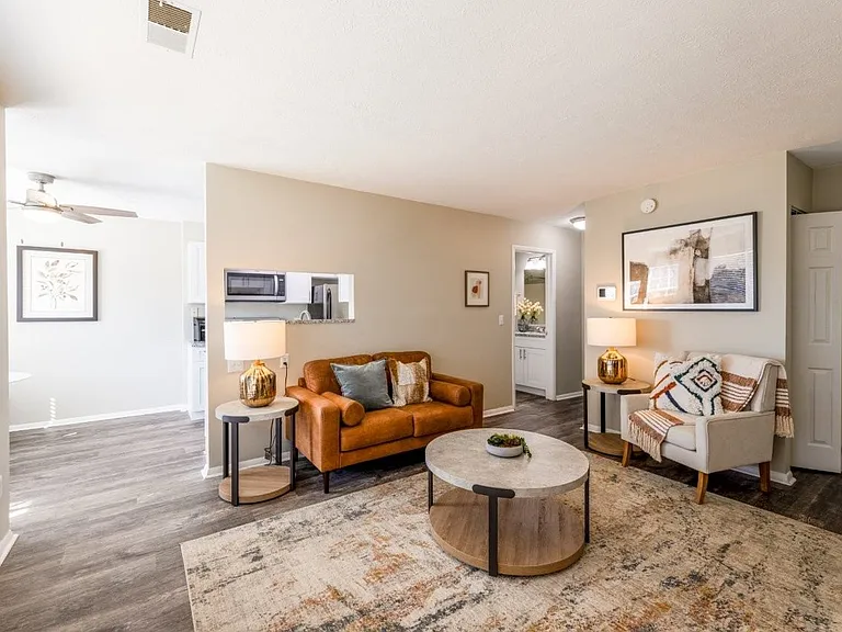 Mad River Apartment Homes — Photo 4