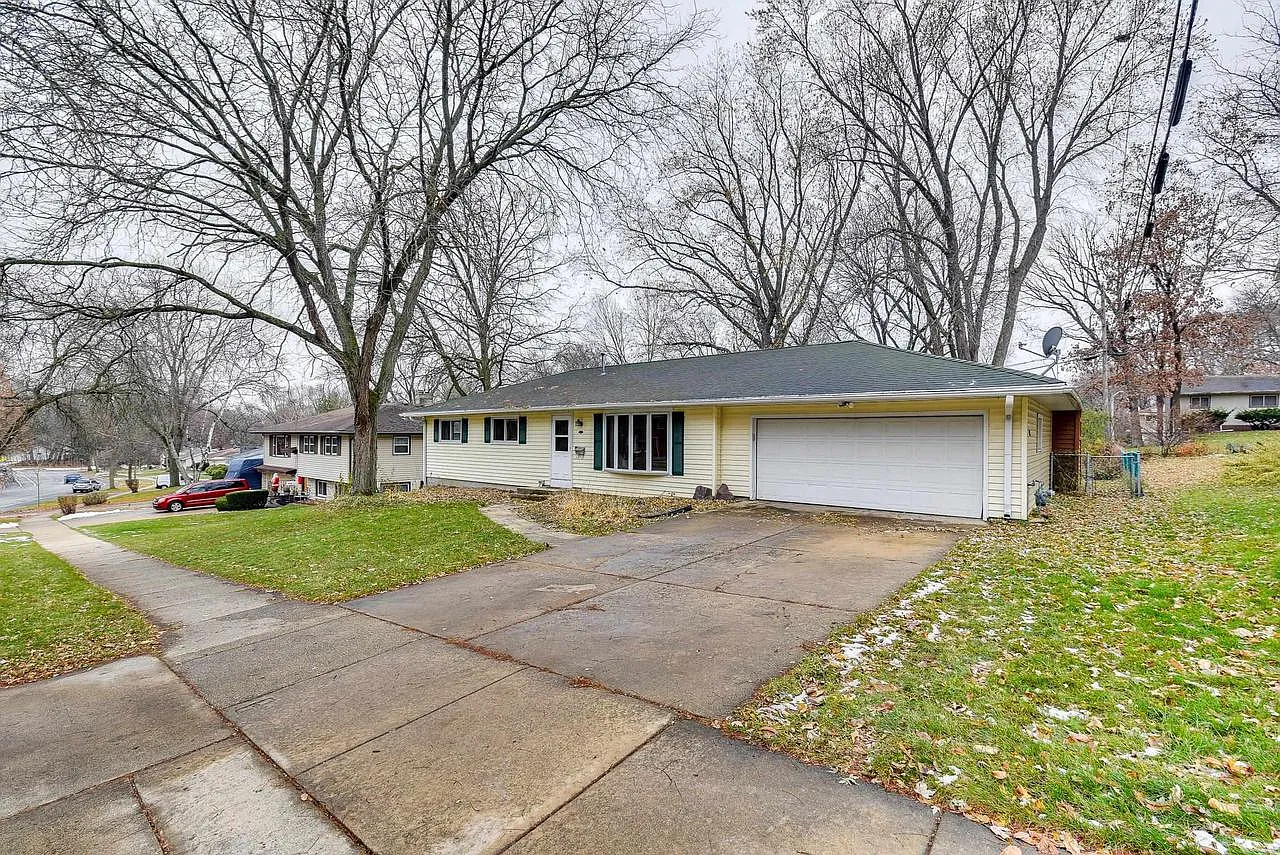 506 Meadowlark Drive photo 1