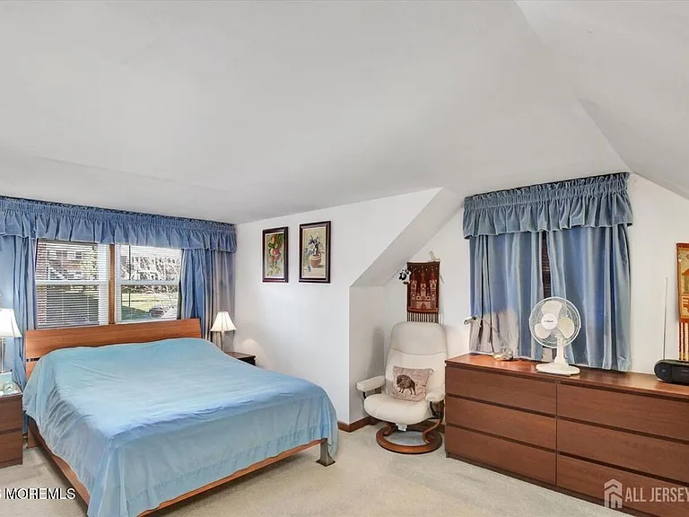 57 Duley Ave — Photo 4