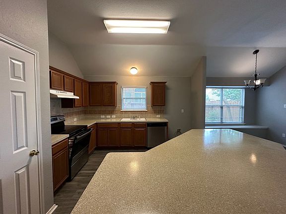4th image of 6013 Dark Forest Dr