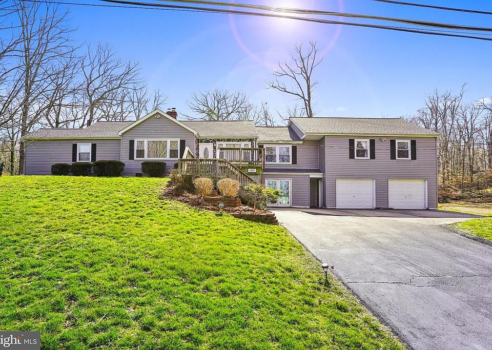 1st image of 18411 Woodland Dr