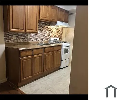 512 Baltic Ave #A — Photo 3