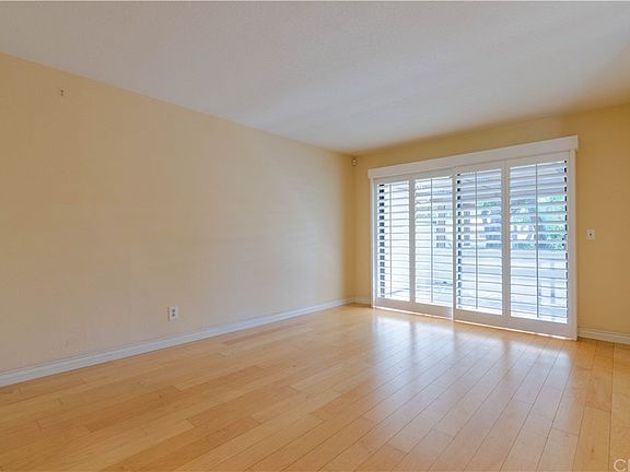 4th image of 764 Lancaster Dr