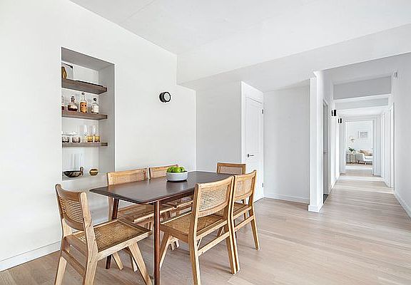 4th image of 200 E 87th St APT 20B