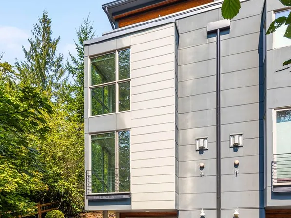 4200 213th Pl SE, Issaquah, WA 98029