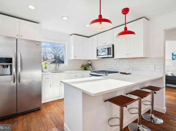 5643 Clay Pl NE, Washington, DC 20019