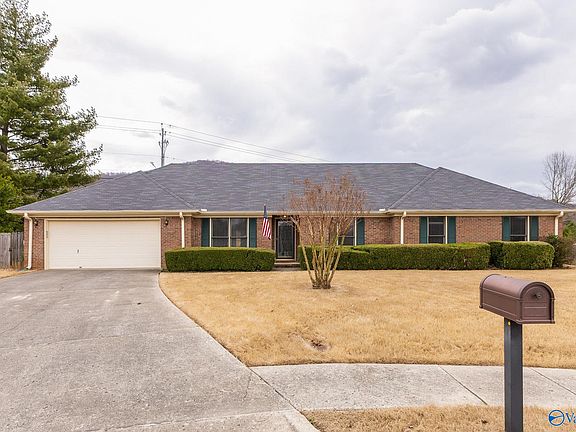 3rd image of 1110 Leeward Dr SE