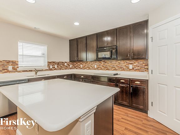 5th image of 6564 Winding Greens Dr