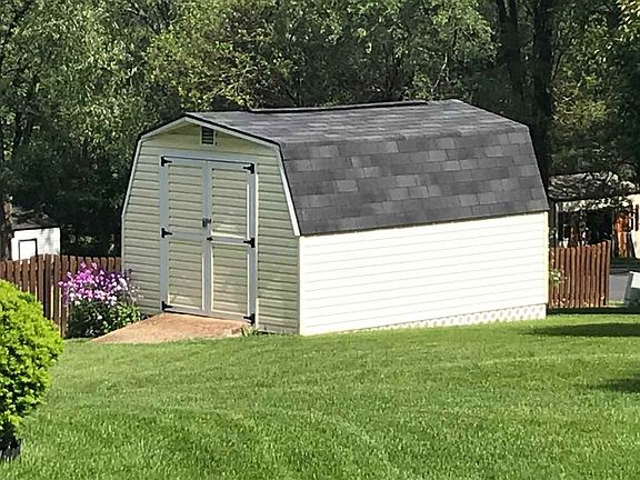 2nd image of 3051 Horseshoe Ln