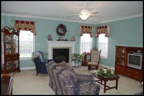 5th image of 920 Lourdes Ln