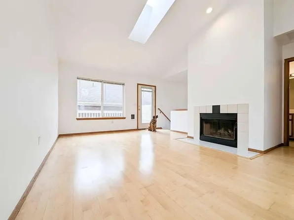 2522 NW Vaughn, 2522 NW Vaughn St #1, Portland, OR 97210