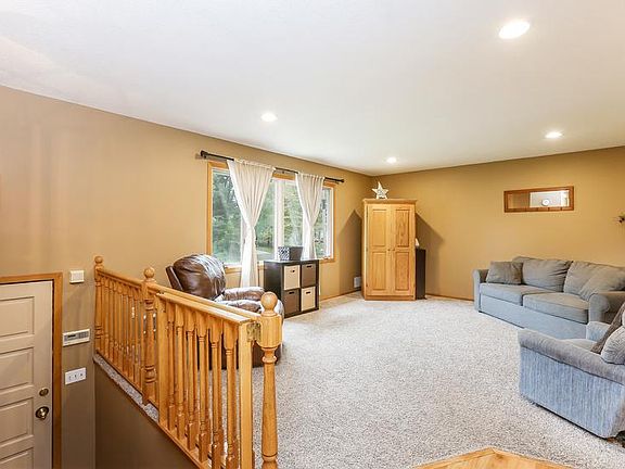 5th image of 3821 189th Ave NE