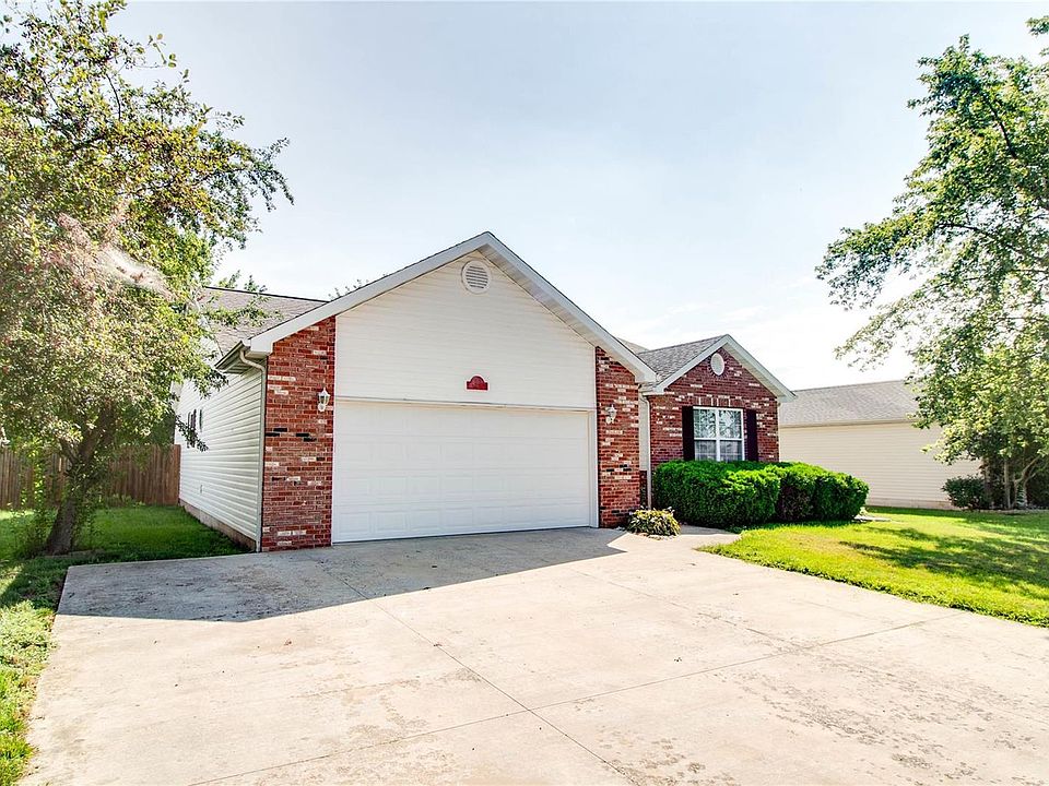 206 Tamaroa Dr, Wood River, IL 62095 Zillow